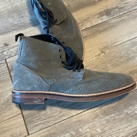 Size 10 men’s high top Oxford boots - Picture 2 of 3